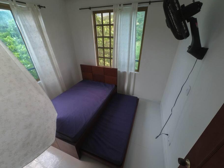 Casa Familiar Y De Descanso Villa Lorenza - Apulo Cund. エクステリア 写真