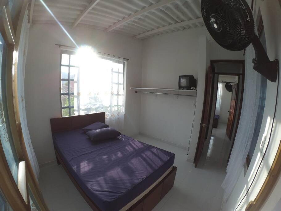 Casa Familiar Y De Descanso Villa Lorenza - Apulo Cund. エクステリア 写真