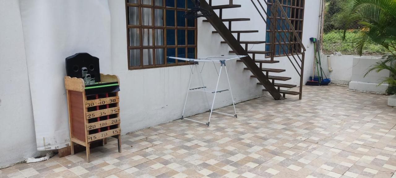 Casa Familiar Y De Descanso Villa Lorenza - Apulo Cund. エクステリア 写真